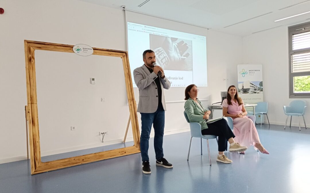 Predstavljena knjiga Samoozljeđivanje kod adolescenata