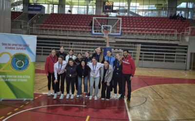 Djevojke prve u košarci